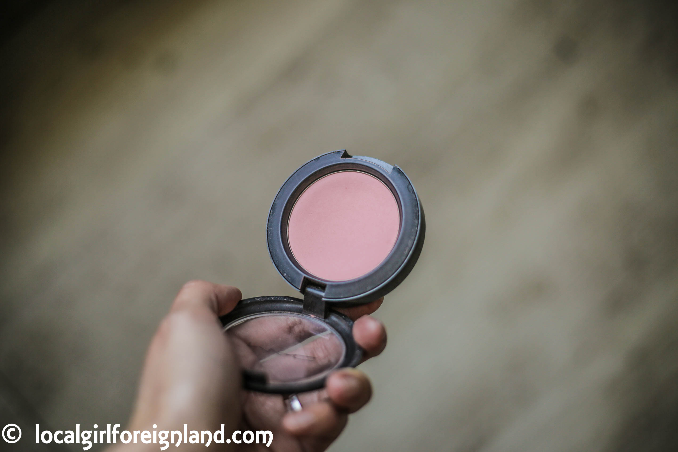 MAC sheertone blush pinch o peach