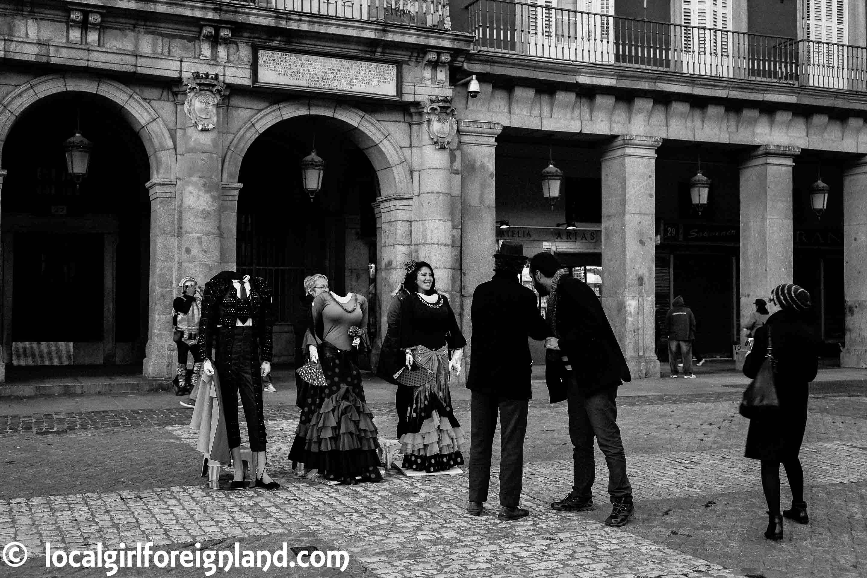 "Scammers", Plaza Mayor Madrid