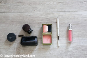 Travel makeup: 5 products only