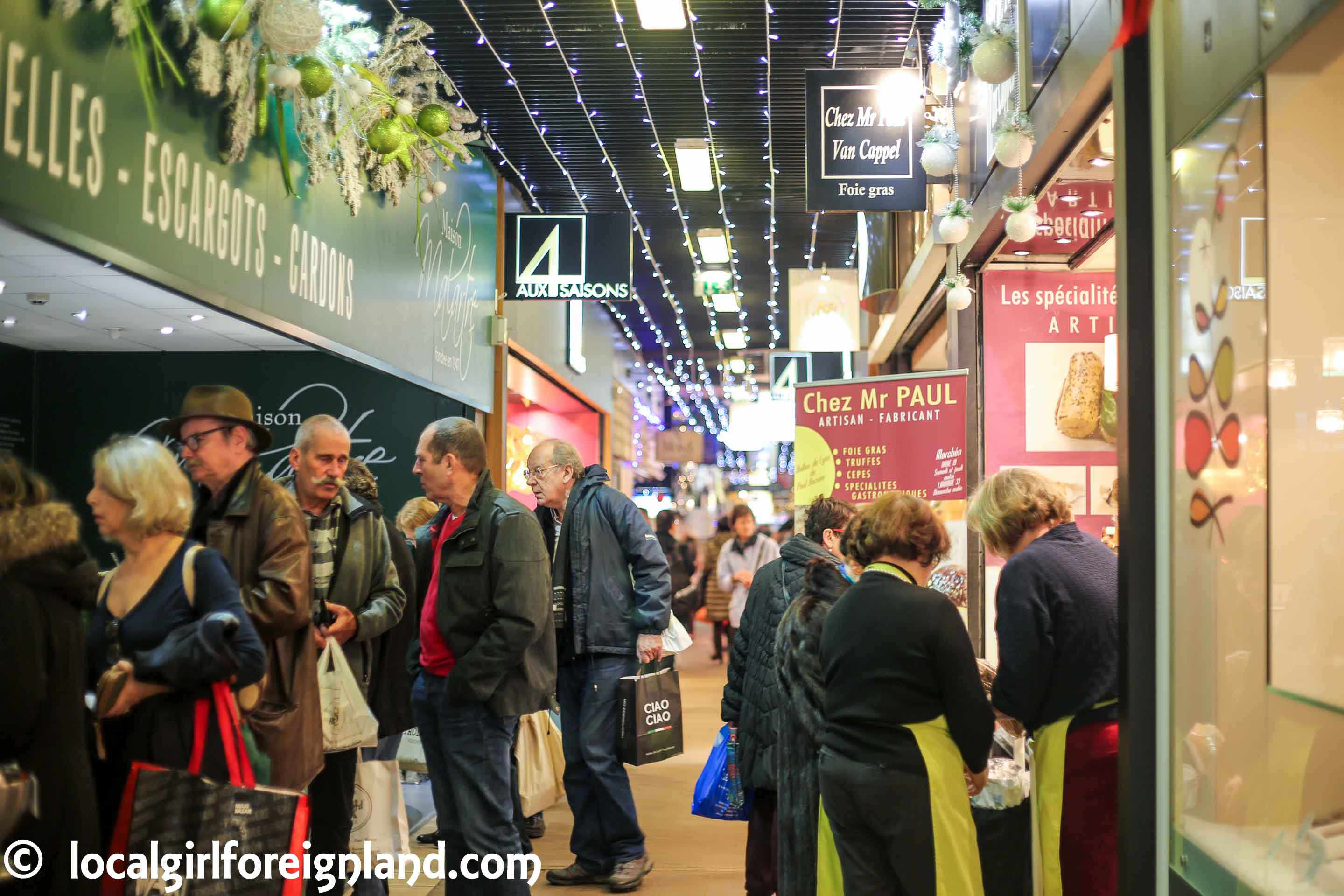 les-halles-de-lyon-paul-bocuse-ultimate-food-market-indoor-9655