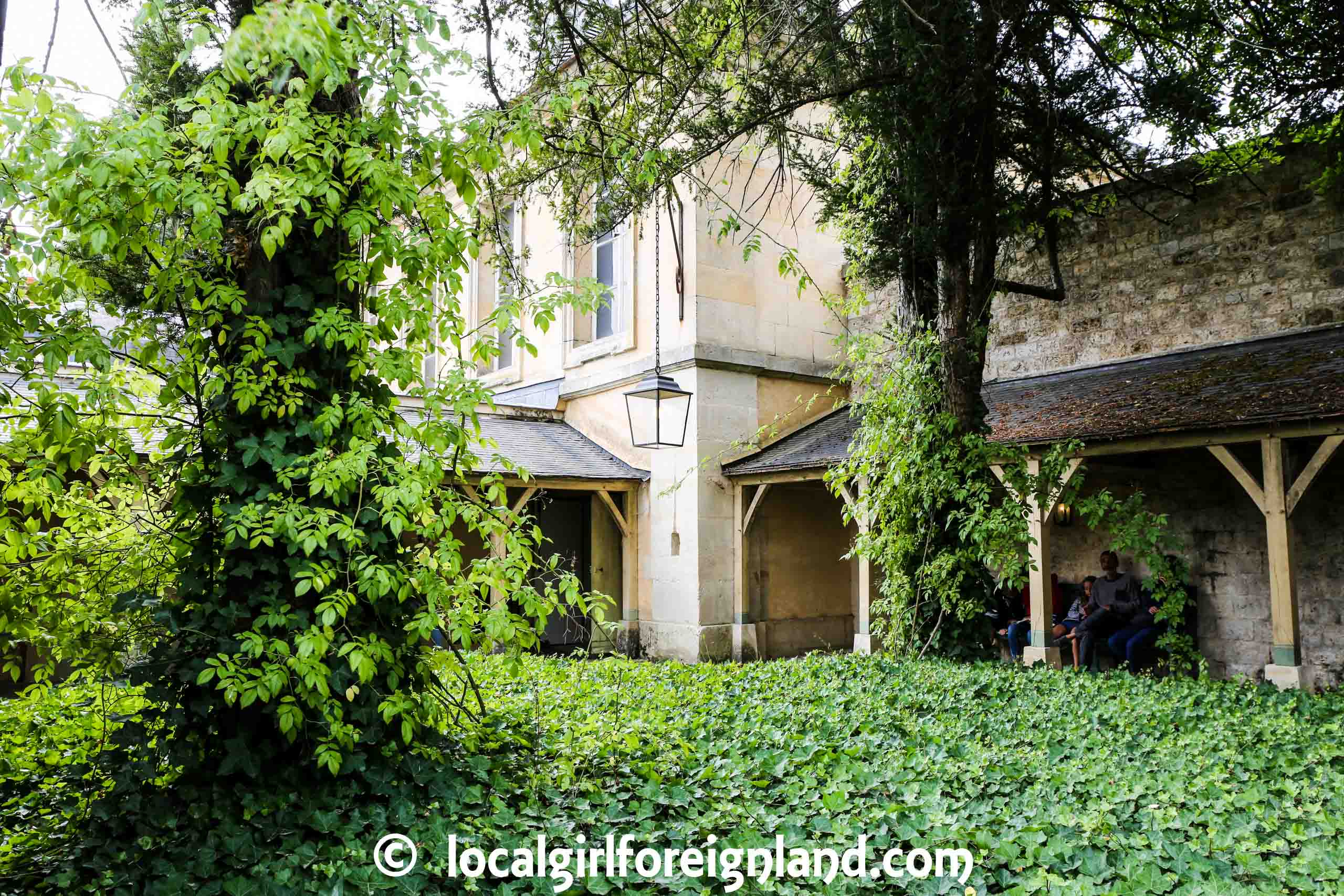 Entrance court yard at the entrance of Petit Trianon